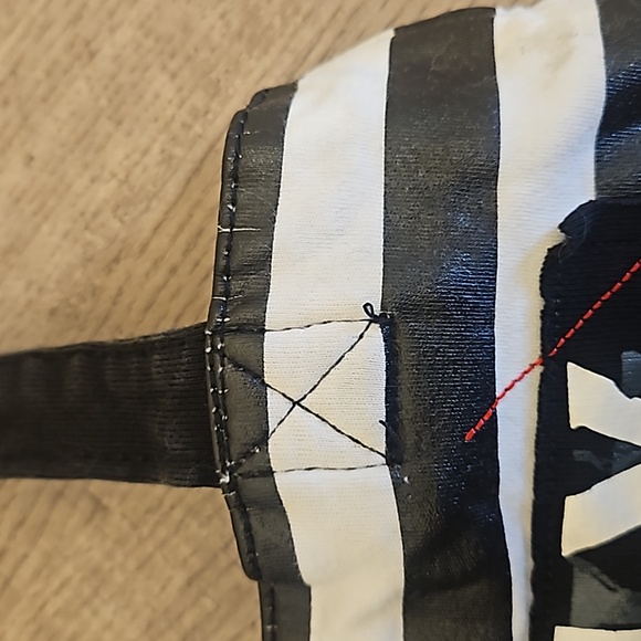 Emily The Strange Tote Bag 2007 - Picture 8 of 11